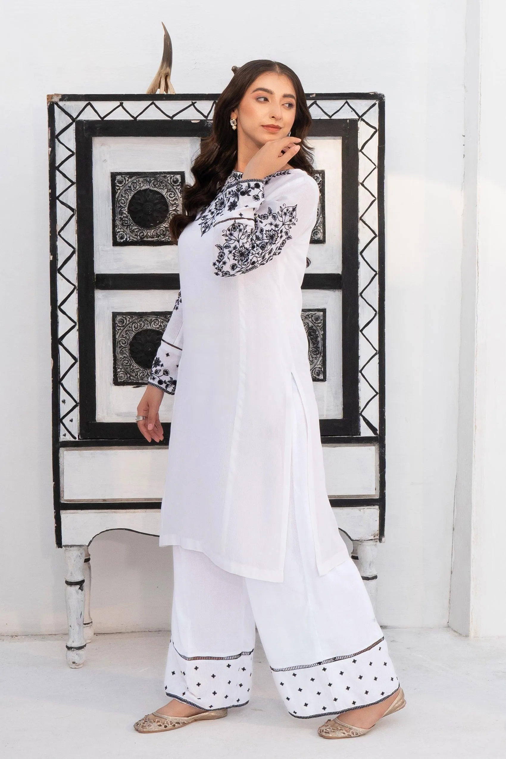 2PC - Embroidered Textured Lawn Suit
