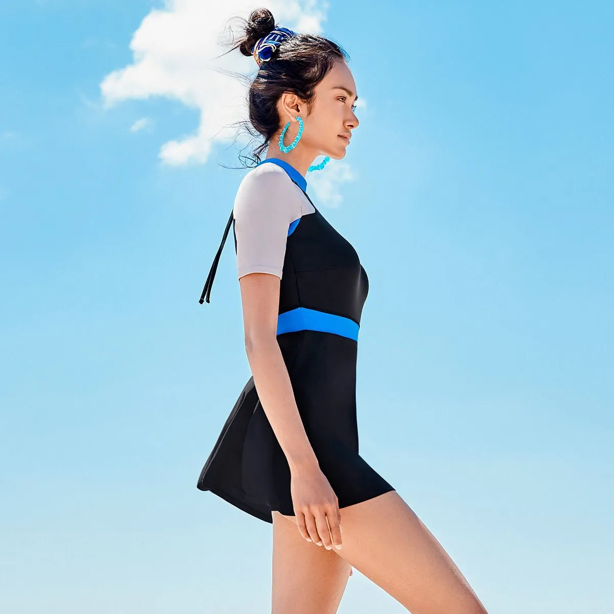 Chimney Collar Contrasting Color Athletes A Line Blue One Piece Swimsuit