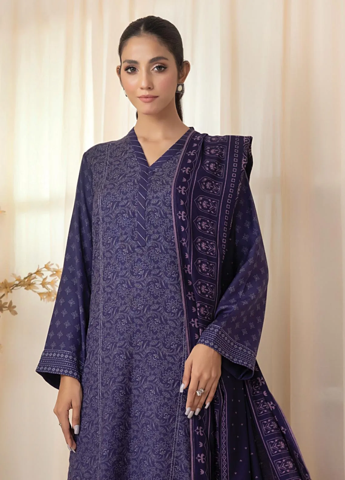D#1004A LSM Lakhany Cashmi Vool Printed Collection 1022 V-1