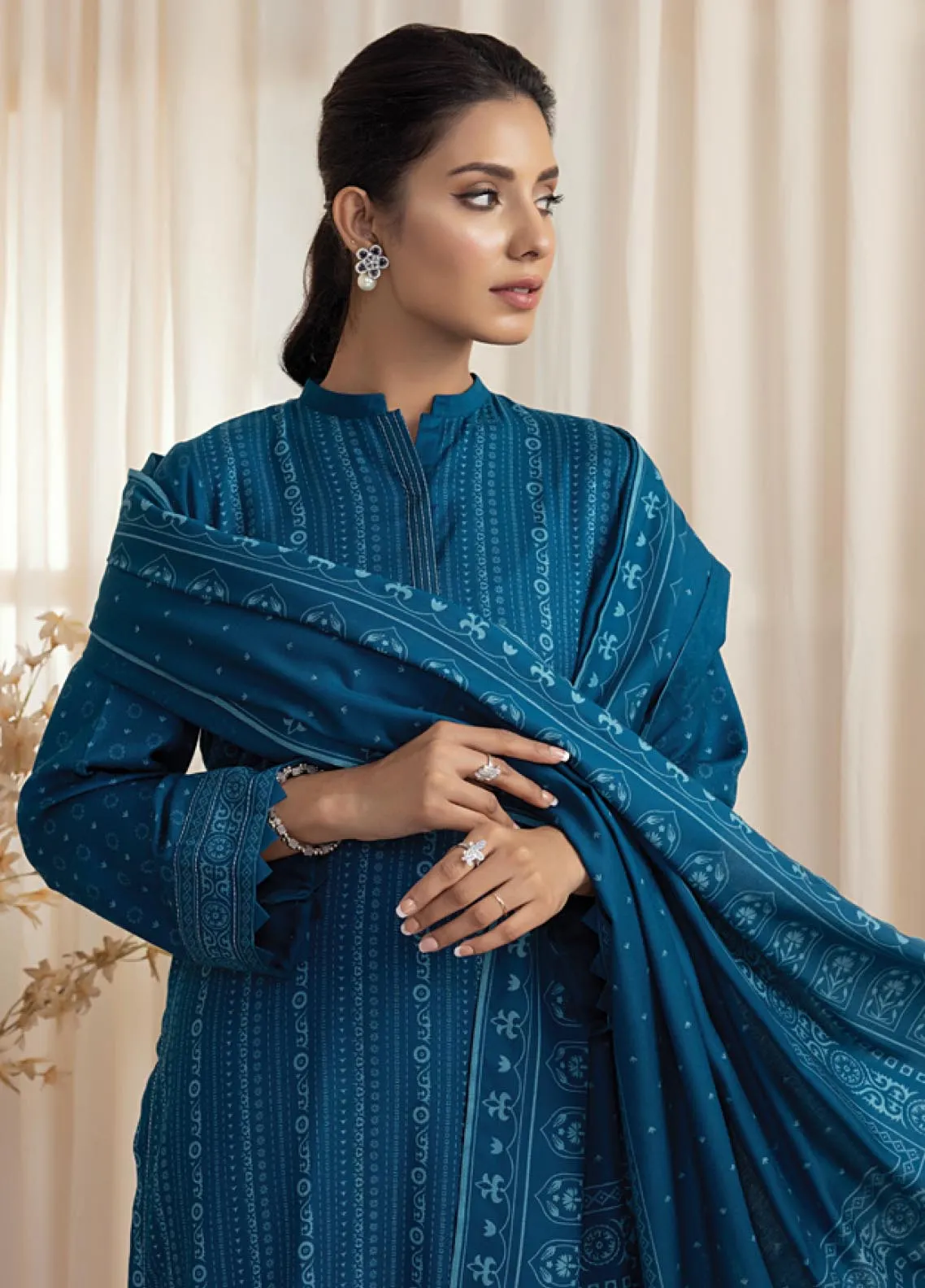 D#1007B LSM Lakhany Cashmi Vool Printed Collection 1022 V-1