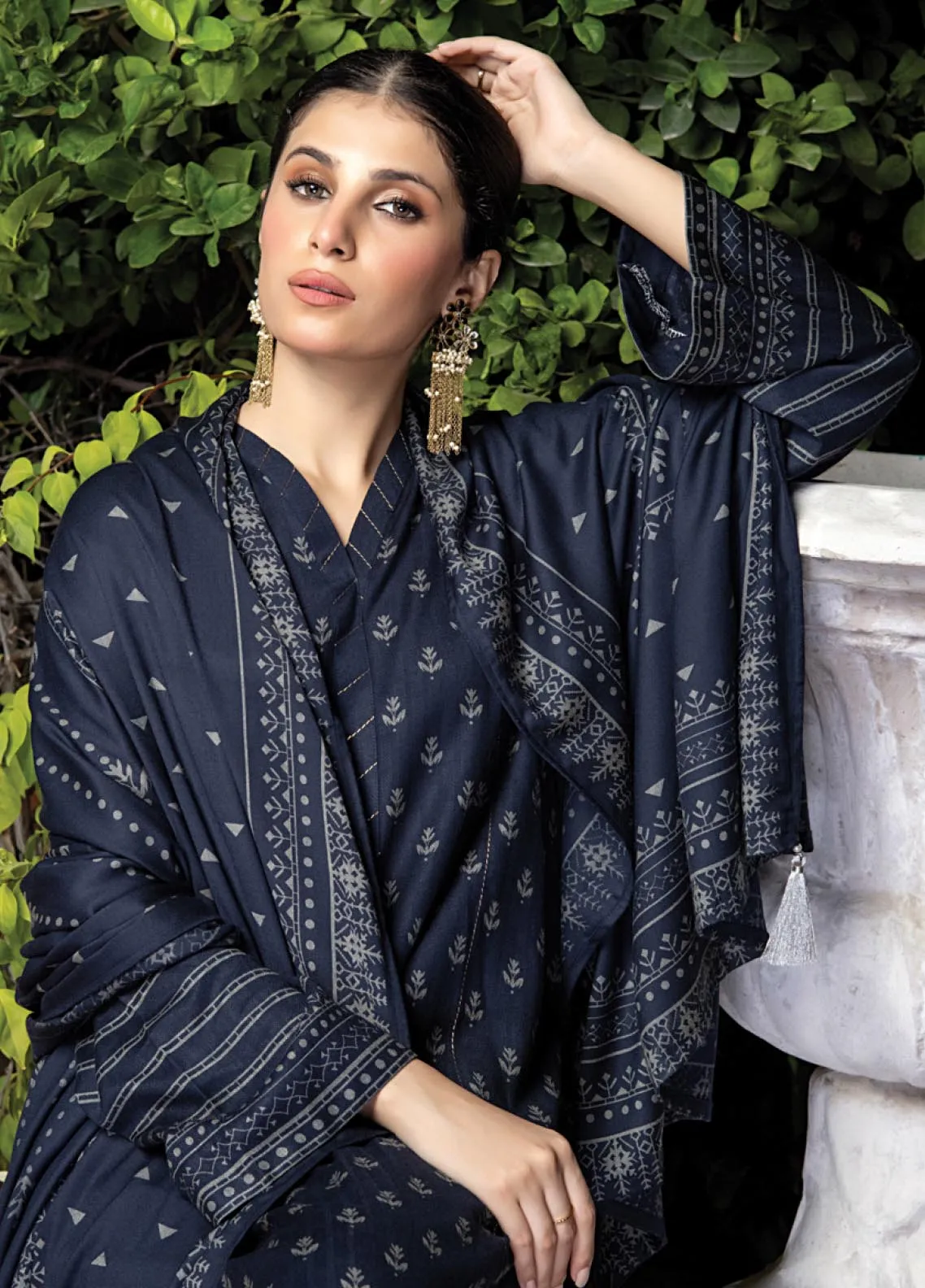 D#1015C LSM Lakhany Cashmi Vool Printed Collection 1122 V-2