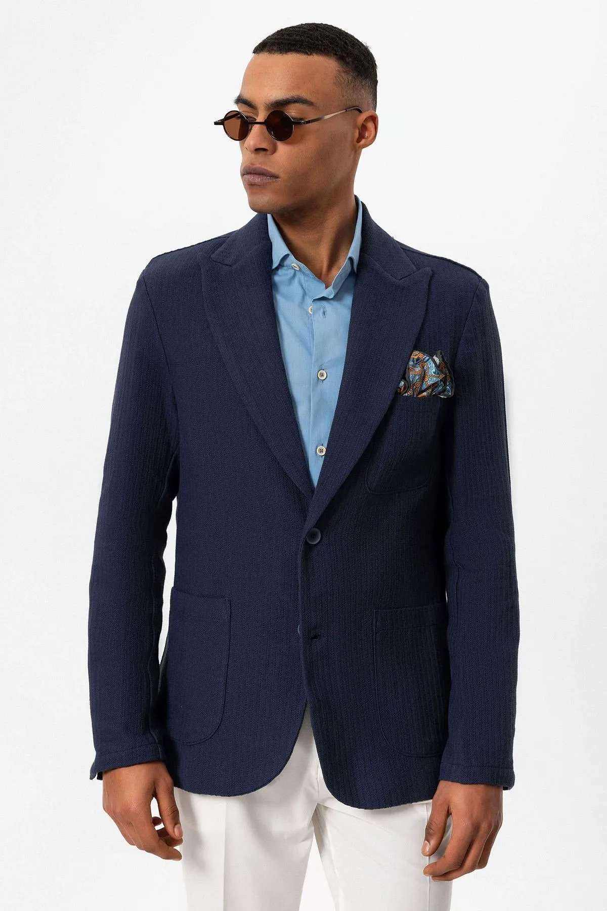 Men's Navy Blue Pocketed Plain Blazer Jacket - Wessi