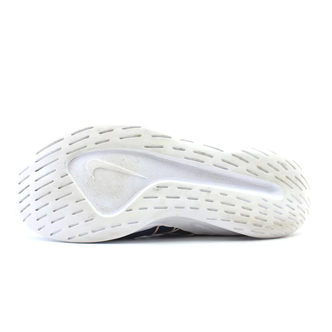 NIKE VIALE TECH RACER