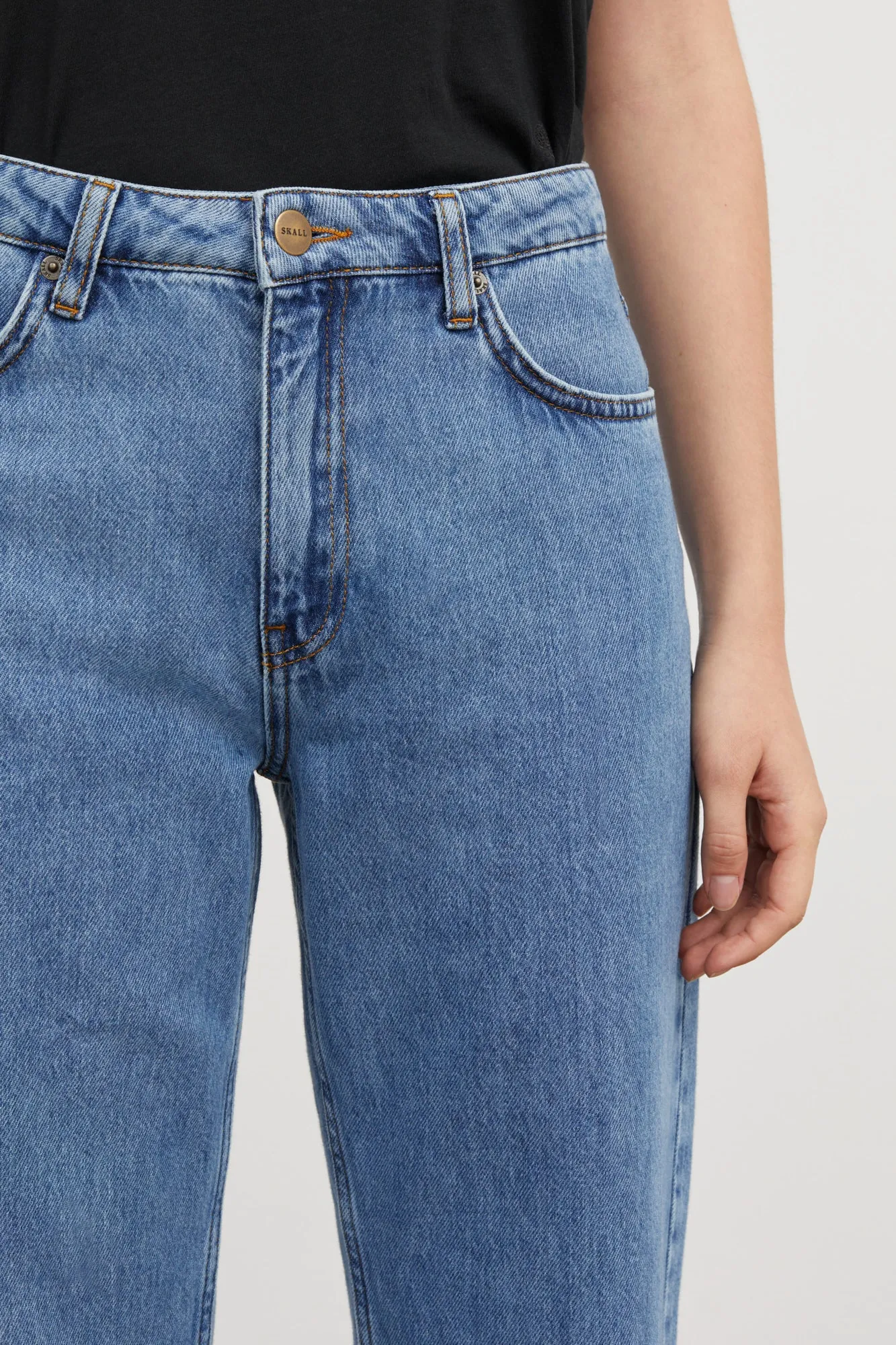 Skall Studio Allison Cropped Jeans - Washed Blue