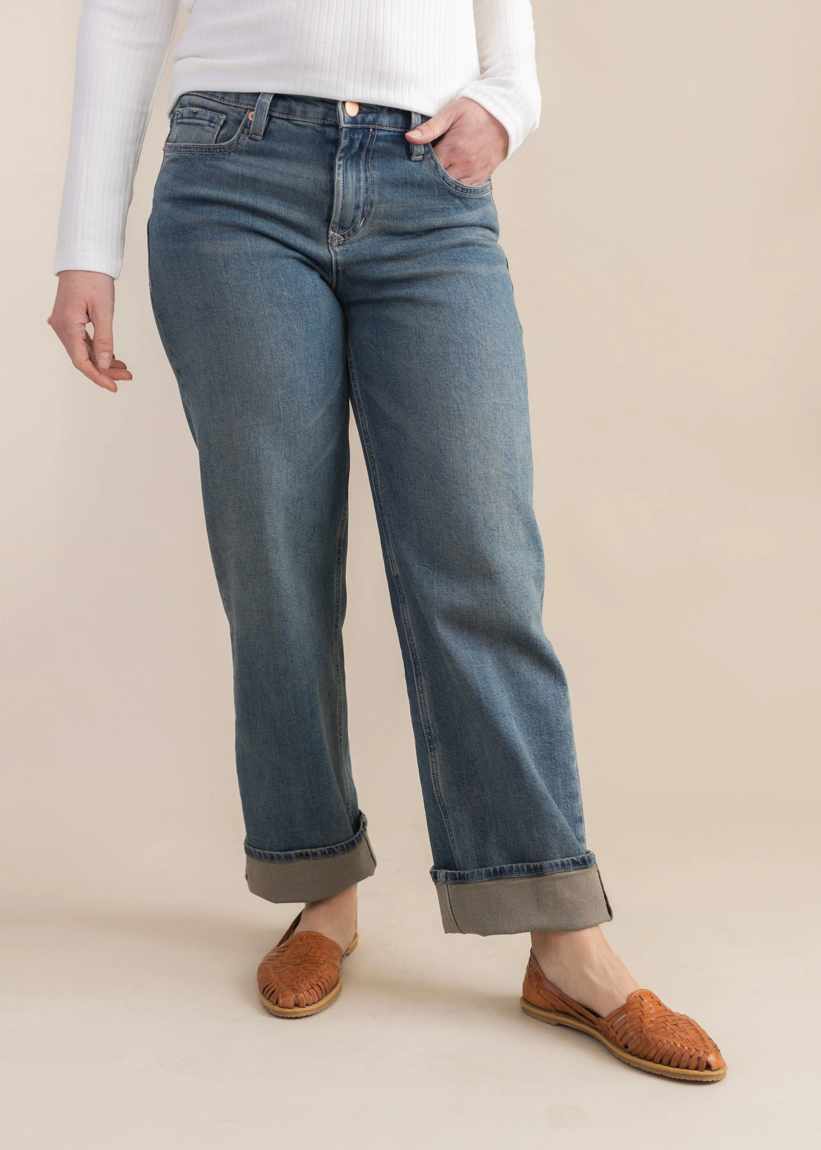Taylor Straight Jean in Ash Mist | Dear John