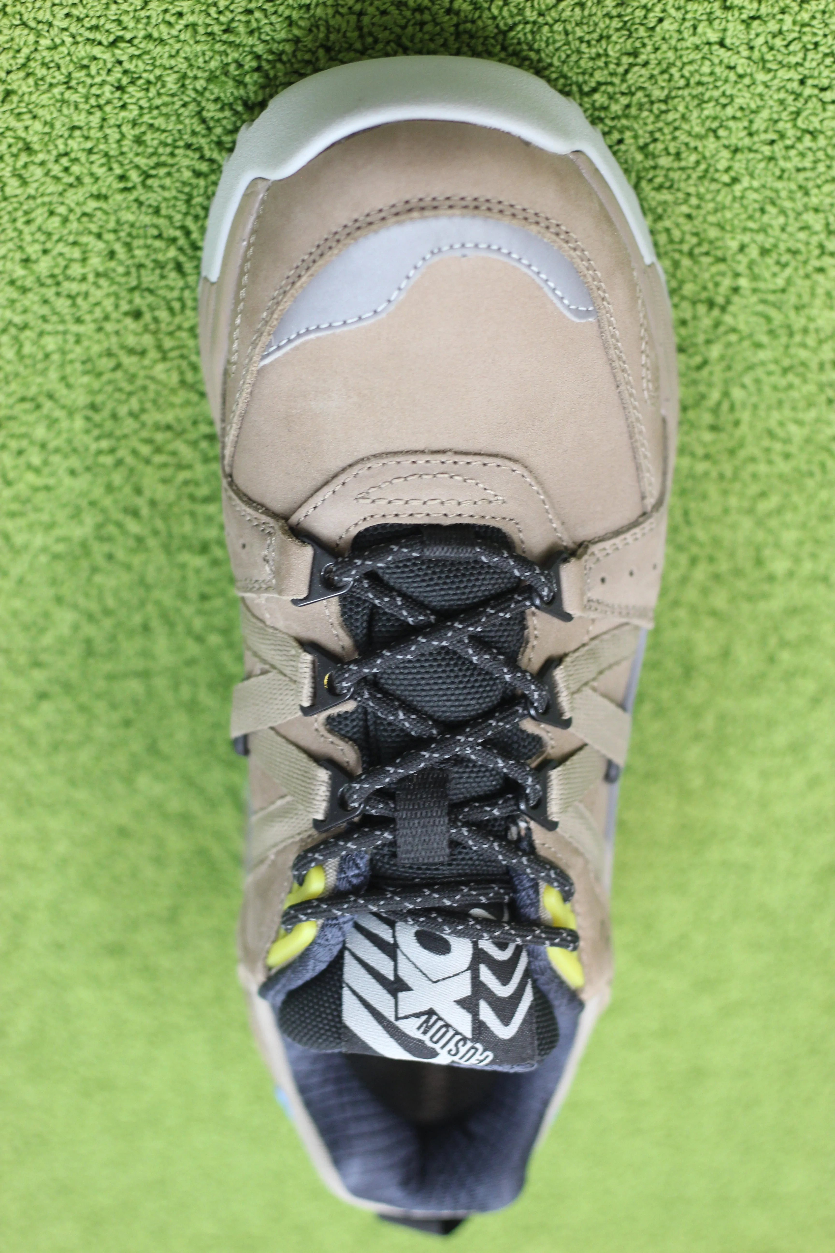 Unisex Fusion XC Sneaker - Greige/Greige Leather