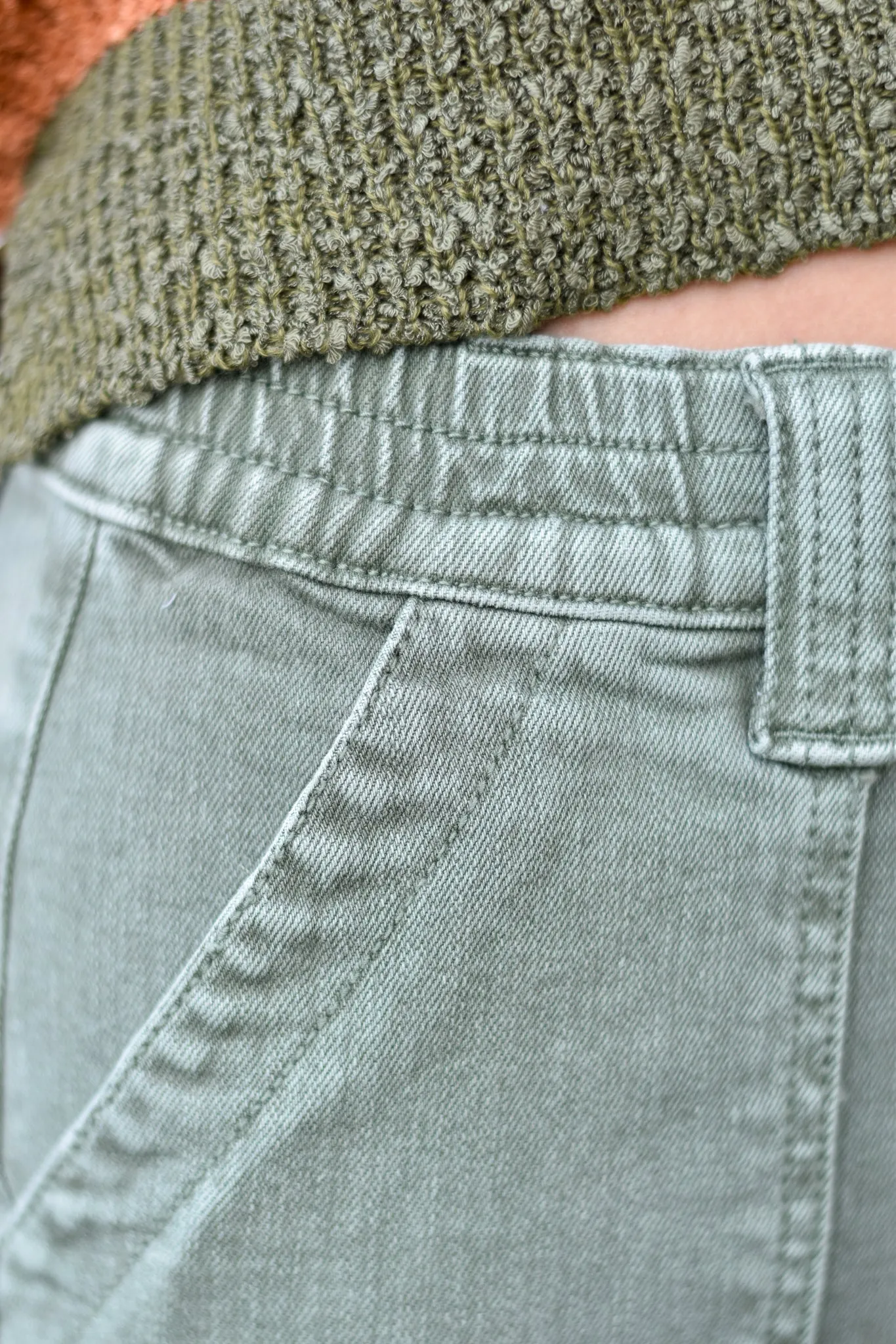 Vervet High Rise Cargo Straight Jeans